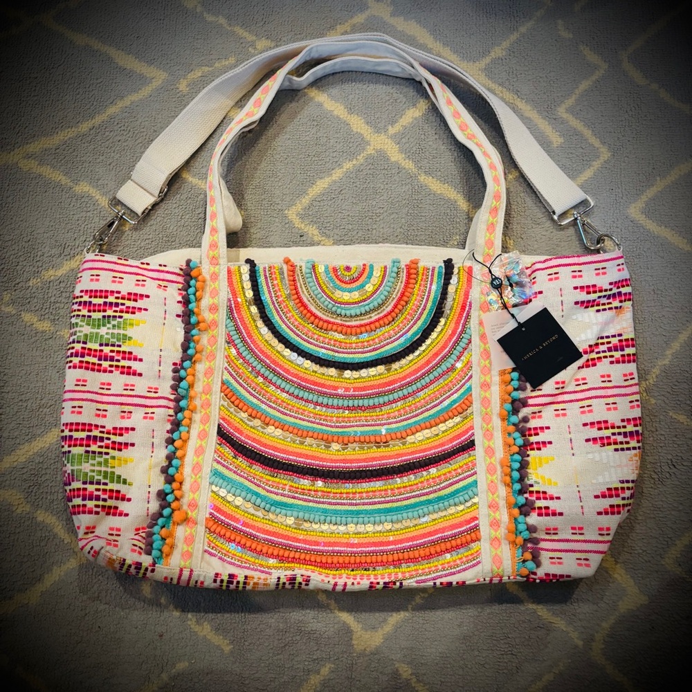 🆕 America & Beyond Embellished Tote Bag - Picture 6 of 9